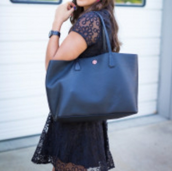 ❗SOLD❗💋Tory Burch Navy Leather Perry Tote - Picture 14 of 14